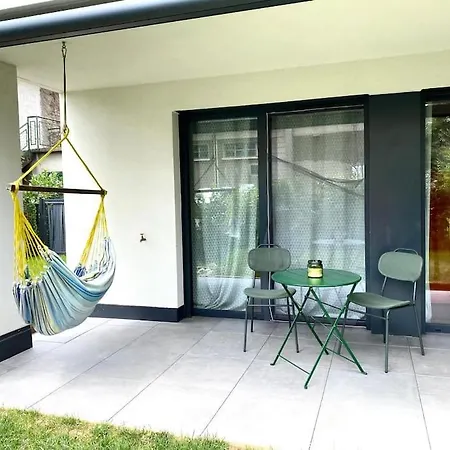 Astoria - Parking, Velos, Jardin Et Terrasse Apartamento