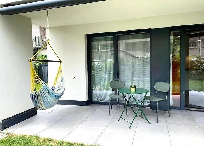 Astoria - Parking, Velos, Jardin Et Terrasse شقة